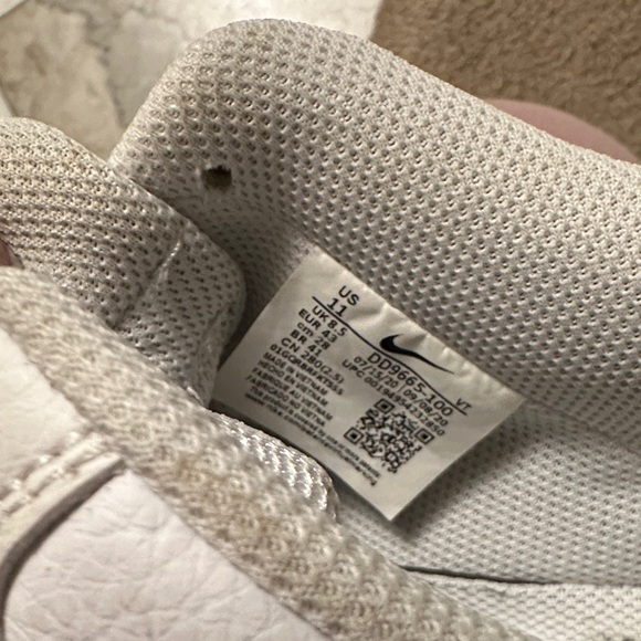 Nike Women's White and Leopard Print Sneakers - Picture 6 of 6